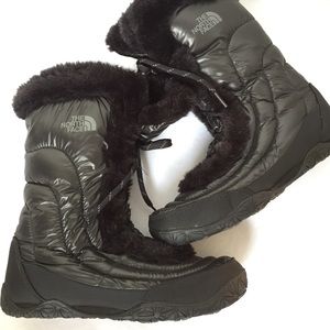North Face Women’s Goose Down Nuptse Snow Boots 9